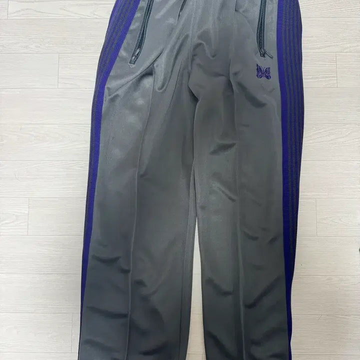 [BUNJANG] Needles Straight Fit Track Pants / 니들스 스트레이트 팬츠