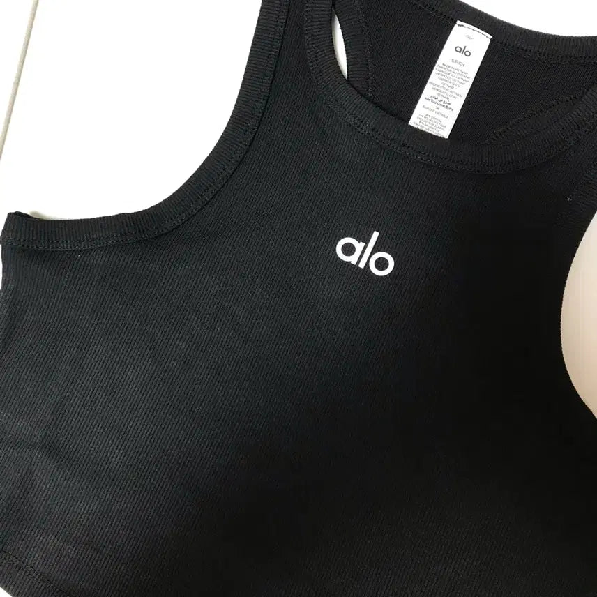 [BUNJANG] Alo Aspire Cropped Tank Top - Black (Size S) / 알로 탱크탑 새상품