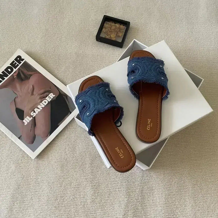 [BUNJANG] Celine Denim Studded Slip-On Sandals / 셀린느 데님 슬리퍼 샌들구매
