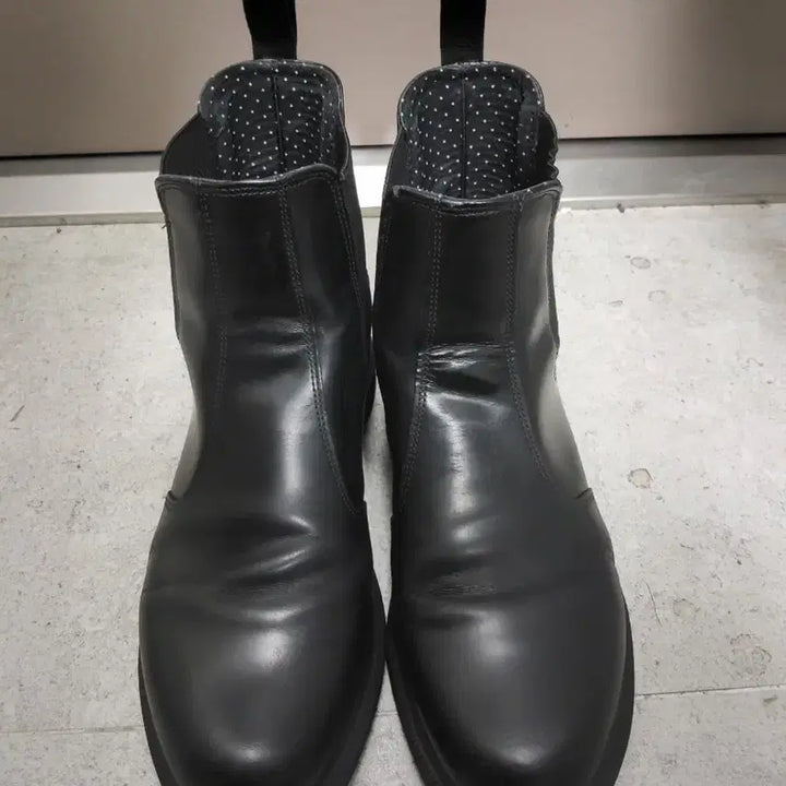 [BUNJANG] Dr. Martens Flora Chelsea Boots UK 9 (280) / 닥터마틴 플로라 UK9 ( 280 )