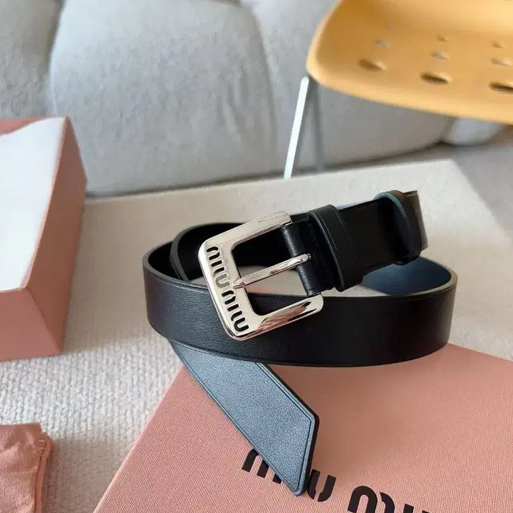 [BUNJANG] Miu Miu Logo Mini Buckle Black Women&