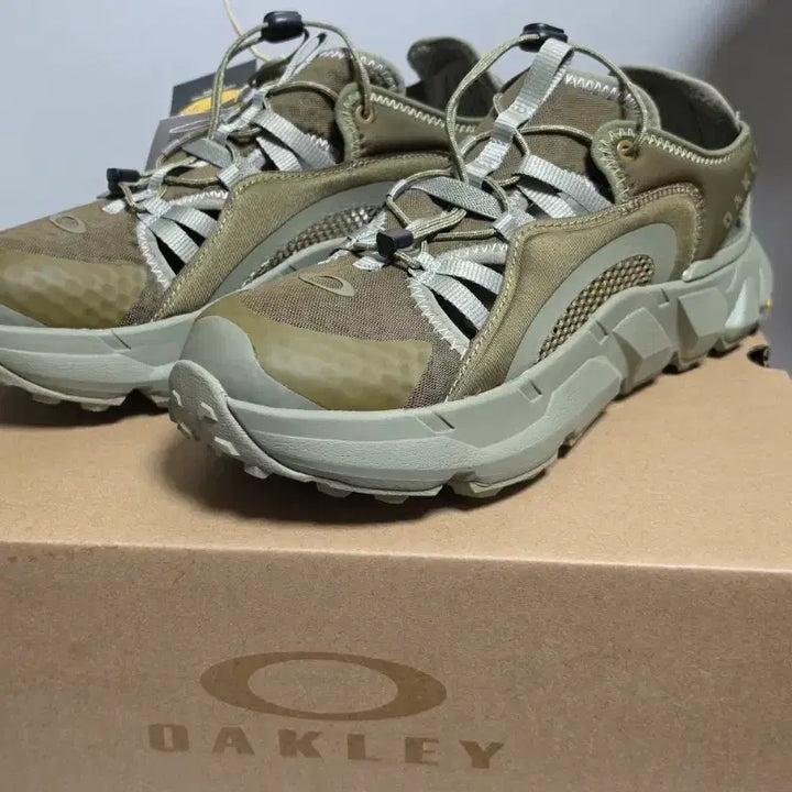 [BUNJANG] Oakley Liteshield Khaki New / 오클리 라이트쉴드 카키 새상품