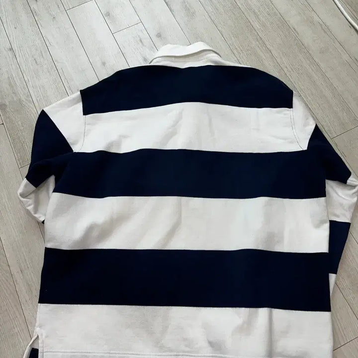 [BUNJANG] Ami Paris Striped Rugby Shirt Navy / [M] Ami paris 스트라이프 럭비티 네이비