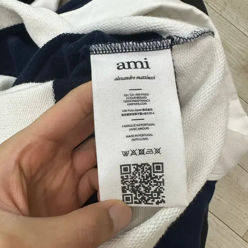 [BUNJANG] Ami Paris Striped Rugby Shirt Navy / [M] Ami paris 스트라이프 럭비티 네이비