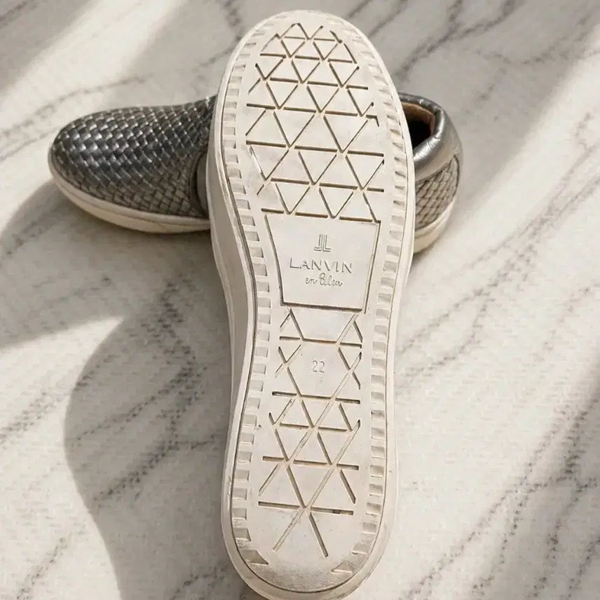 [BUNJANG] Lanvin en Bleu Mesh Slip-On Sneakers Silver / (정품) 랑방온블루 메쉬 슬립온 실버 / 22 (215~220)