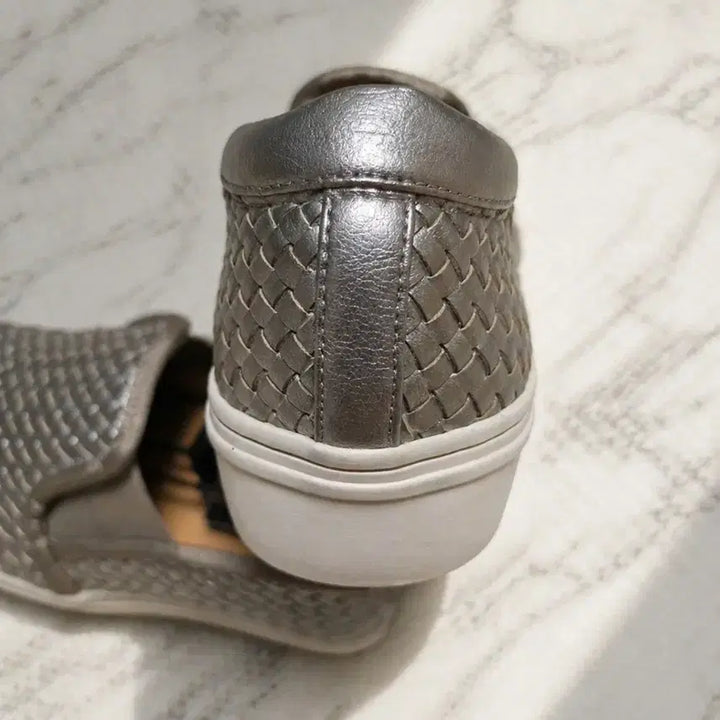 [BUNJANG] Lanvin en Bleu Mesh Slip-On Sneakers Silver / (정품) 랑방온블루 메쉬 슬립온 실버 / 22 (215~220)