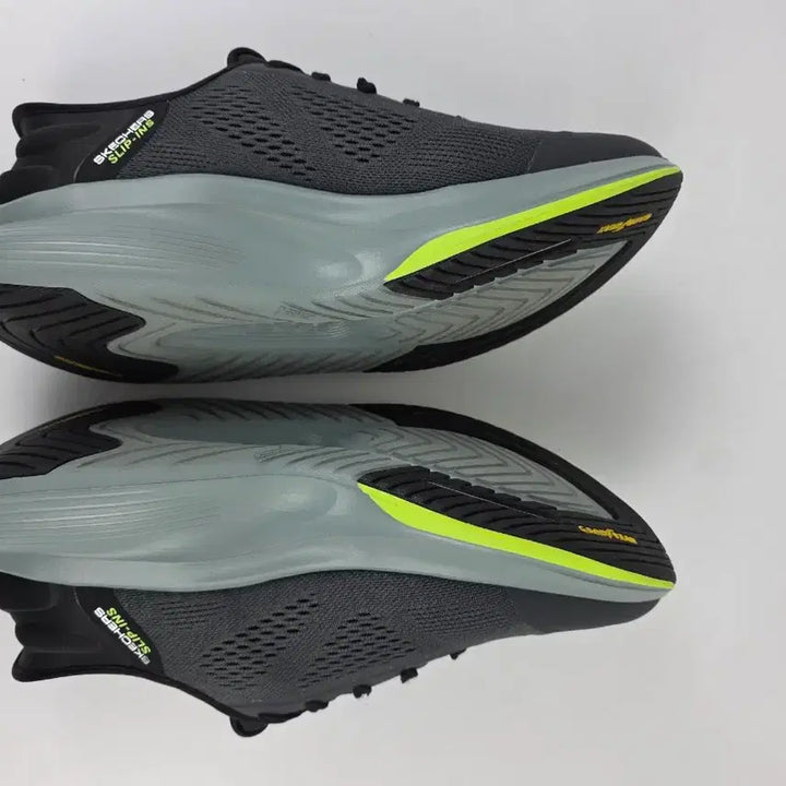 [BUNJANG] Skechers GOwalk Max Walker Slip-ins Sneakers - 265 / 빈트로^^265 스케쳐스 고워크 맥스 워커 슬립인스