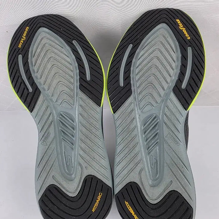 [BUNJANG] Skechers GOwalk Max Walker Slip-ins Sneakers - 265 / 빈트로^^265 스케쳐스 고워크 맥스 워커 슬립인스