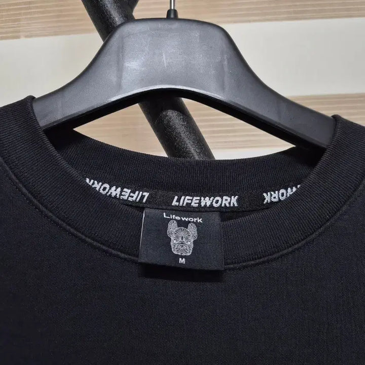[BUNJANG] Lifework Black T-Shirt / 택포)라이프워크 블랙 반팔 티셔츠
