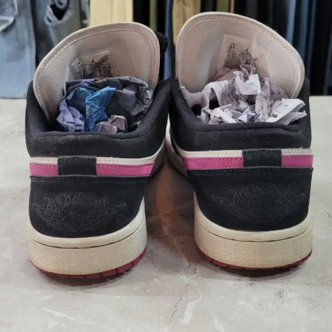 [BUNJANG] Nike Air Jordan 1 Low Pink/Black Sneakers (255mm) / 나이키 조던1 로우 255  핑크색과 블랙 저렴 판매
