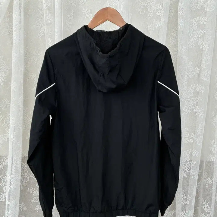 [BUNJANG] Adidas Old School Big Logo Hoodie Anorak Black / M) 아디다스 올드스쿨 빅로고 후드 아노락 블랙