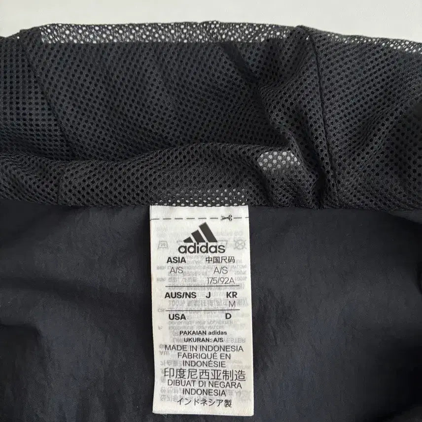 [BUNJANG] Adidas Old School Big Logo Hoodie Anorak Black / M) 아디다스 올드스쿨 빅로고 후드 아노락 블랙