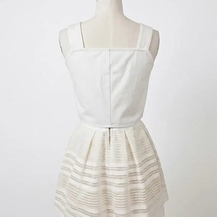 [BUNJANG] Mixxmix Vest &amp; CoinCoz Skirt Set - Summer White / 강예빈 MXM 베스트 + 코인코즈 스커트 / 여름 투피스 화이트