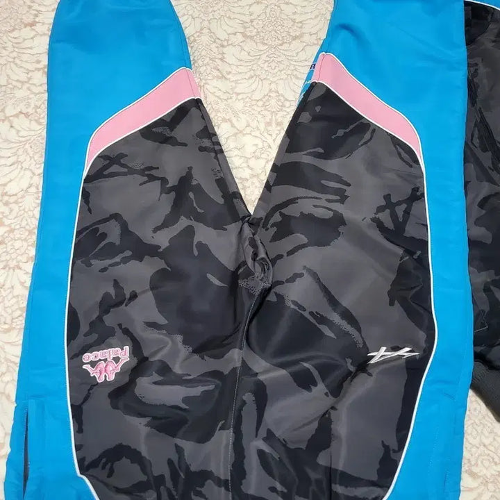[BUNJANG] Palace x Kappa Alpine Tracksuit Pants / 팔라스x카파 포 알파인 트랙슈트팬츠 L판매