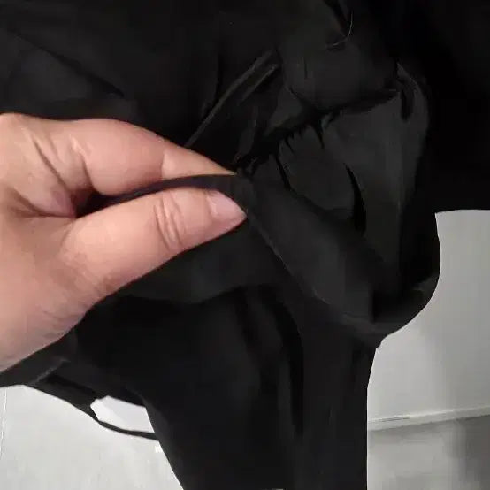[BUNJANG] Black Long Sleeve Blouse Shirt / 검정색 롱 슬리브 블라우스 셔츠