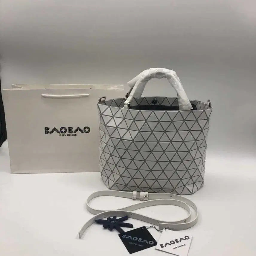 [BUNJANG] Issey Miyake Bao Bao Lucent Matte Large Bucket Bag / 이세이미야케 바오바오 루센트 매트 대형 버킷백