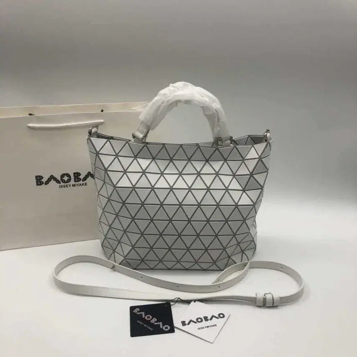 [BUNJANG] Issey Miyake Bao Bao Lucent Matte Large Bucket Bag / 이세이미야케 바오바오 루센트 매트 대형 버킷백