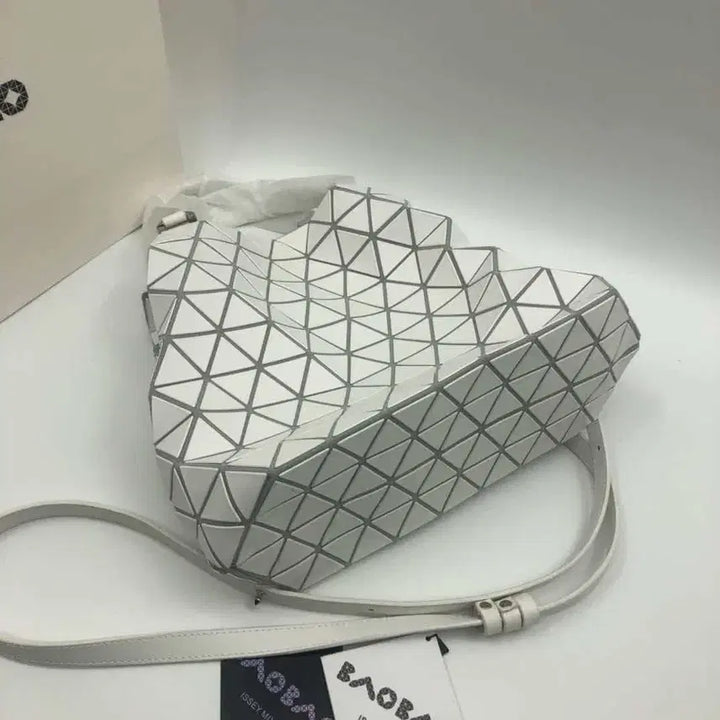 [BUNJANG] Issey Miyake Bao Bao Lucent Matte Large Bucket Bag / 이세이미야케 바오바오 루센트 매트 대형 버킷백