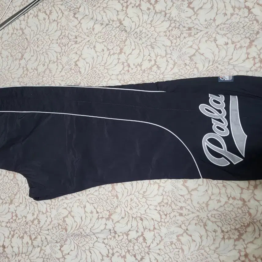 [BUNJANG] Palace Sport Mitt Script Bottoms Pants L / 팔라스 스포츠 밋 스크립트 바텀 하의 L 판매