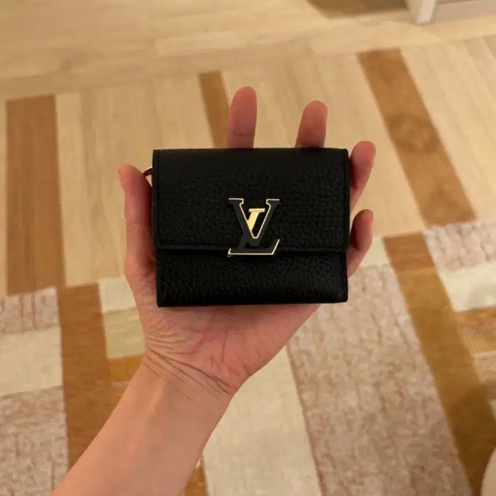 [SOLD OUT] 루이비통 지갑
