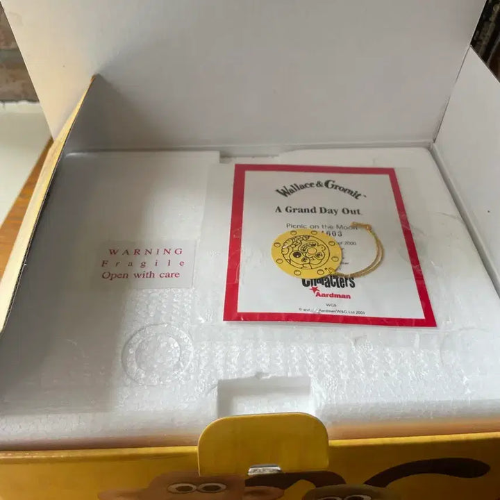 [BUNJANG] Wallace &amp; Gromit Picnic Figure Limited Edition / 내일까지만 가격내림)월레스와 그로밋 피크닉 피규어
