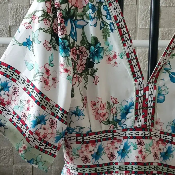 [BUNJANG] Synsden Flower Long Dress / 신스덴 플라워 롱 원피스 V넥 반팔