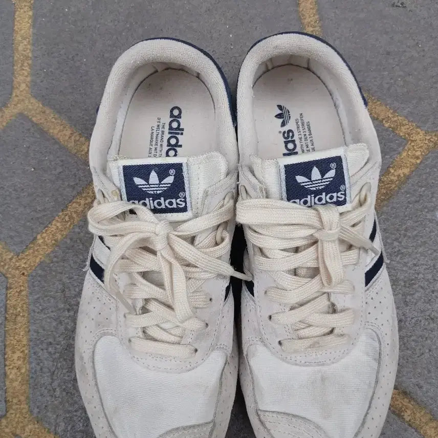 [BUNJANG] Adidas City Marathon 260 / 아디다스 시티마라톤 260
