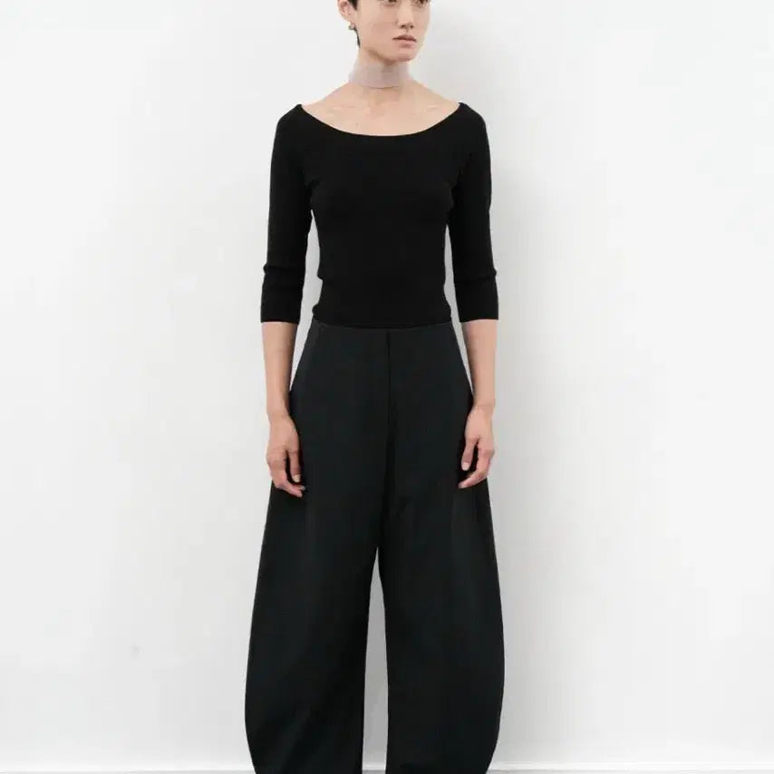 [BUNJANG] Amomento Curved Silhouette Pants Black Size 1 / 아모멘토 커브드 실루엣 팬츠