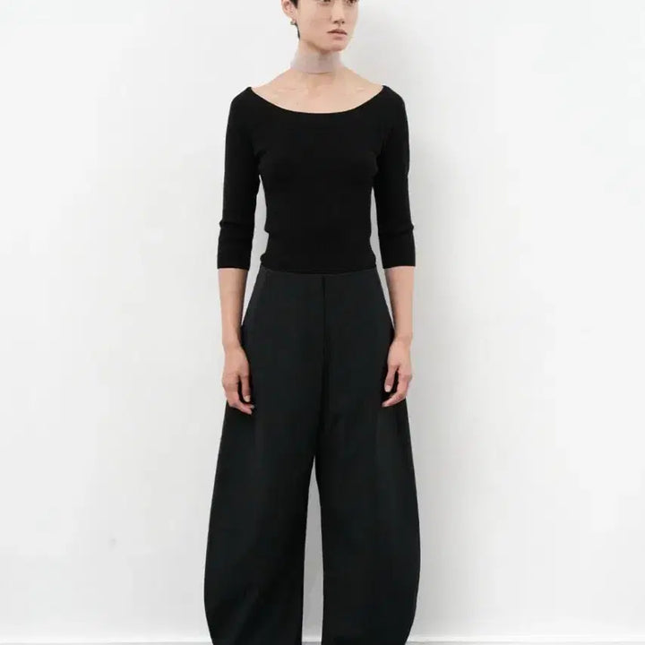 [BUNJANG] Amomento Curved Silhouette Pants Black Size 1 / 아모멘토 커브드 실루엣 팬츠