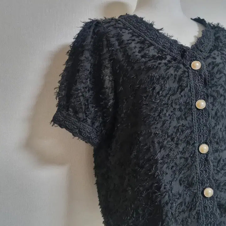 [BUNJANG] Black Pearl Button Blouse / 블랙 펄 버튼 블라우스