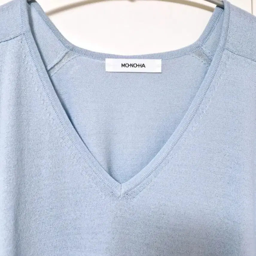 [BUNJANG] Monoha V-Neck Short Sleeve Knit Top / (새상품) 모노하 브이넥 반팔티