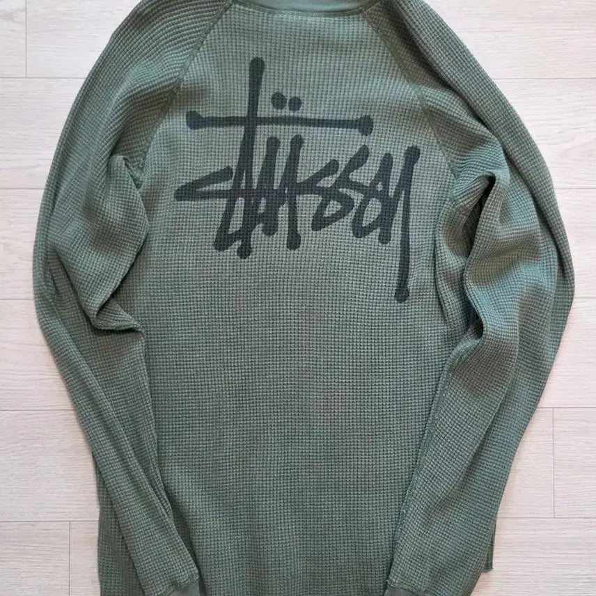 [BUNJANG] Stussy Raglan Thermal Long Sleeve Crewneck / 스투시 래글런 써멀 롱슬리브 크루 파인