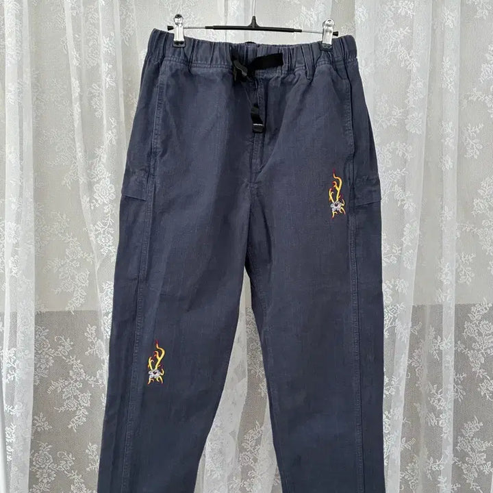 [BUNJANG] YesEyesee Embroidered Cotton Pants Navy / S) 예스아이씨 자수 코튼 팬츠 네이비