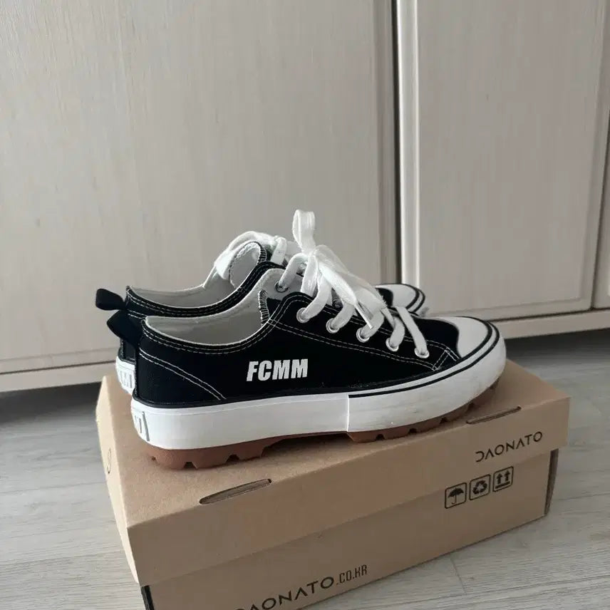 [BUNJANG] FCMM Sneakers / 슈펜 FCMM 스니커즈