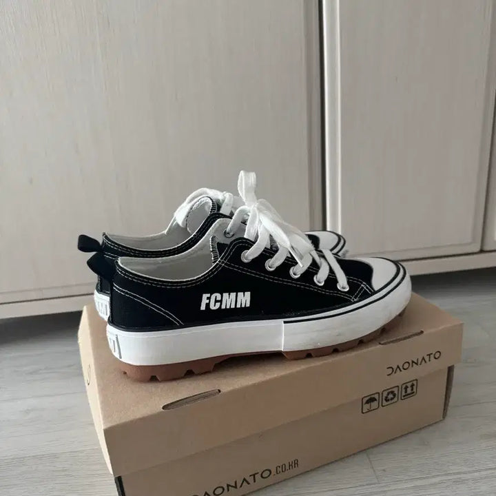 [BUNJANG] FCMM Sneakers / 슈펜 FCMM 스니커즈
