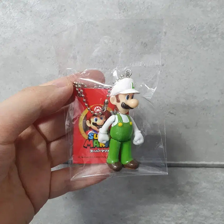 [BUNJANG] Super Mario Fire Luigi Swing Keyring / 슈퍼마리오 파이어 루이지 스윙 키링 키홀더