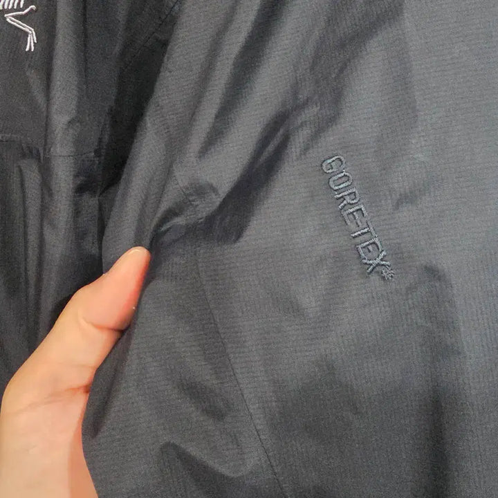 [SOLD OUT] 아크테릭스 S사이즈 고어텍스 바람막이