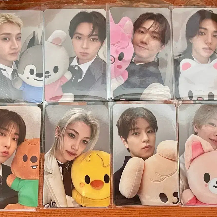 [BUNJANG] Stray Kids SKZOO EAATW in Seoul Pop-up Lucky Draw Photocard / [주말할인] 스키즈 SKZOO EAATW in Seoul 팝업 특전 포카