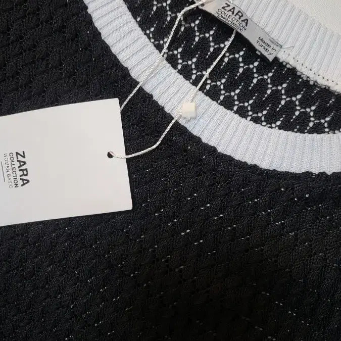 [BUNJANG] Zara Black Crochet Short Sleeve T-Shirt / 자라 블랙 크로셰 반팔 티셔츠