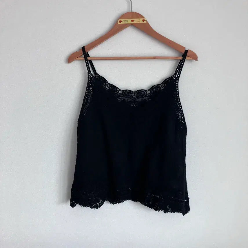 [SOLD OUT] 레이어드 레이스 나시 탑 블랙