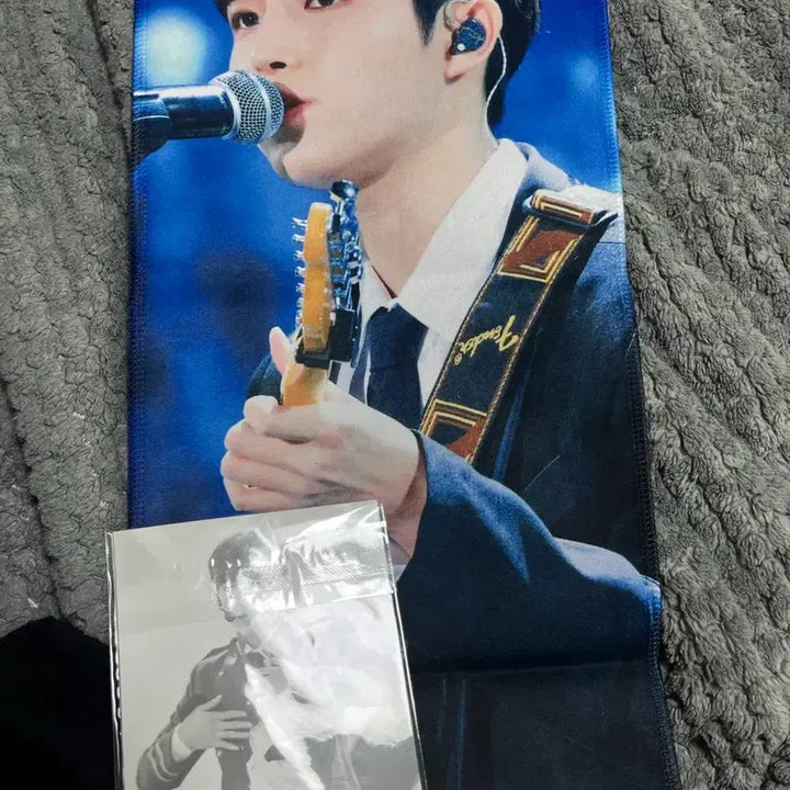[BUNJANG] Kim Jaehwan Support Slogan + Postcard Set / 김재환 응원 슬로건 + 포토엽서 여러장
