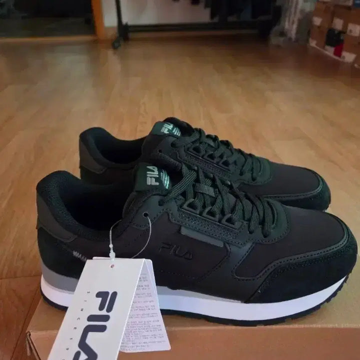 [BUNJANG] Fila Lightweight Retro Jogger Shoes / 새상품)휠라 경량 레트로 조거 250.255