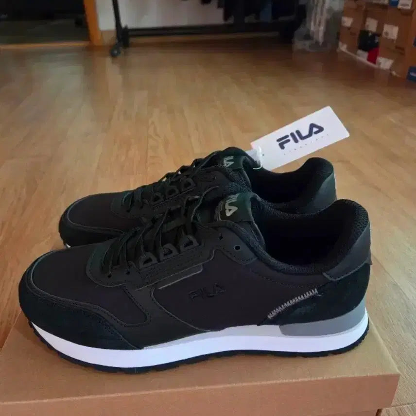 [BUNJANG] Fila Lightweight Retro Jogger Shoes / 새상품)휠라 경량 레트로 조거 250.255