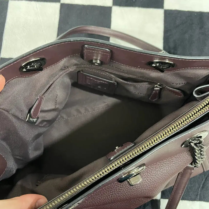 [BUNJANG] COACH Turnlock Edie Leather Chain Shoulder Bag / COACH 코치 턴락 이디 레더 체인 숄더백