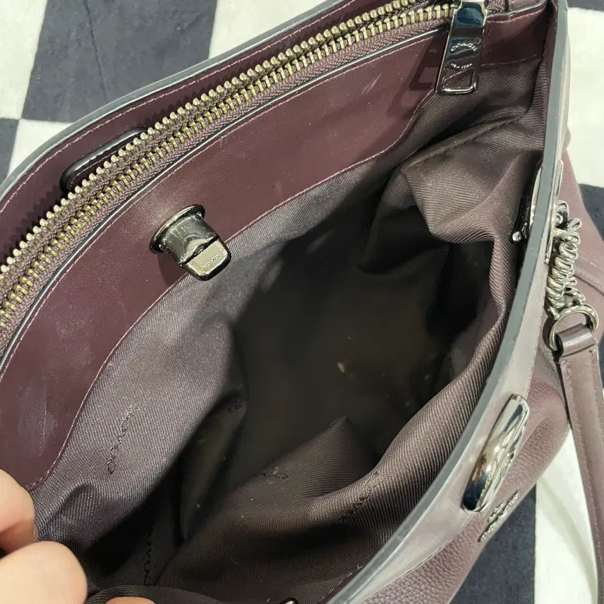 [BUNJANG] COACH Turnlock Edie Leather Chain Shoulder Bag / COACH 코치 턴락 이디 레더 체인 숄더백