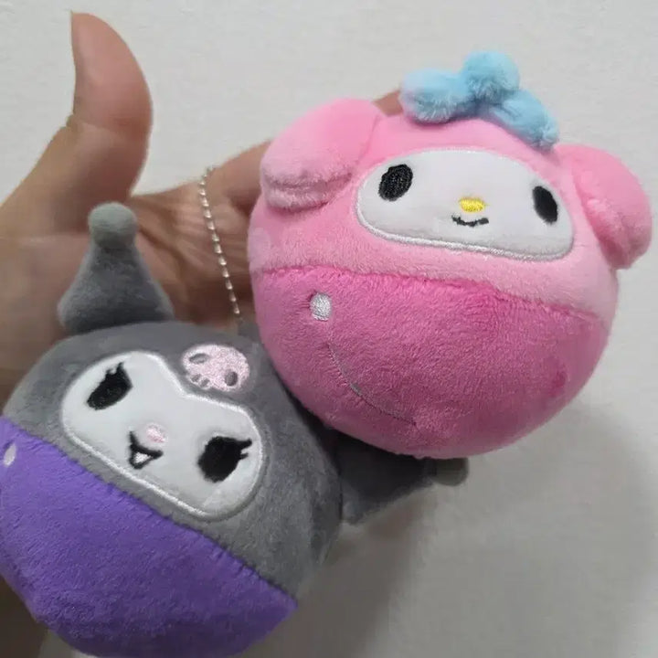 [BUNJANG] Sanrio Avail Mascot Set (My Melody &amp; Kuromi) with Bag / 산리오 아베일 가챠볼 마스코트 마멜,쿠로미&amp;가방 세트