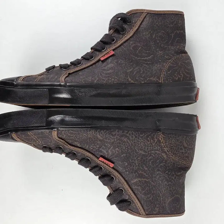[BUNJANG] Vans Vault x Taka Hayashi High-Top Sneakers / 빈트로^^280 반스볼트 X 타카하야시 하이탑 한정판