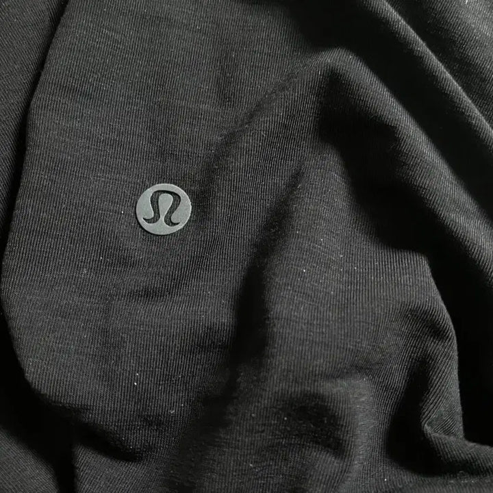 [BUNJANG] Lululemon Mile Marker Merino Wool Blend Long Sleeve Shirt BLK / 룰루레몬 마일 메이커 메리노 울 블렌드 롱슬리브 셔츠 BLK
