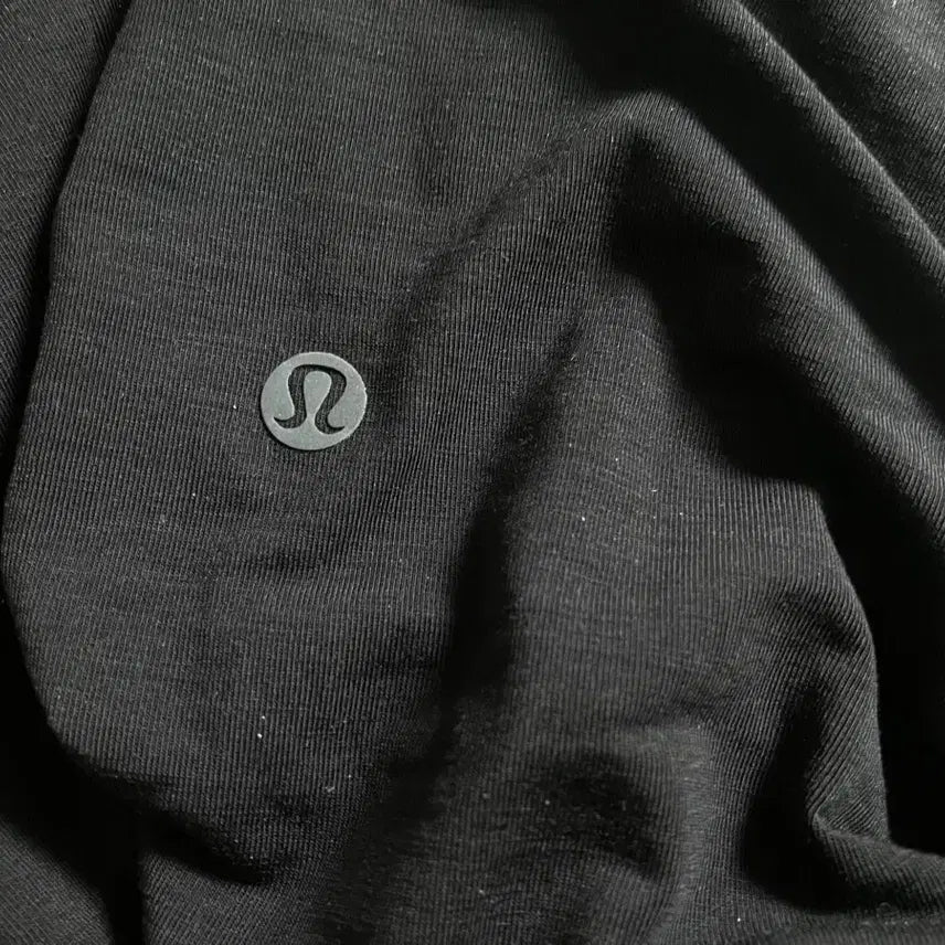 [BUNJANG] Lululemon Mile Marker Merino Wool Blend Long Sleeve Shirt BLK / 룰루레몬 마일 메이커 메리노 울 블렌드 롱슬리브 셔츠 BLK