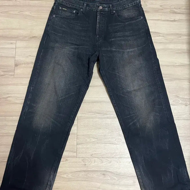 [BUNJANG] Supreme Distressed Loose Fit Jeans Black 24FW / 슈프림 디스트레스드 루즈핏 블랙 24fw
